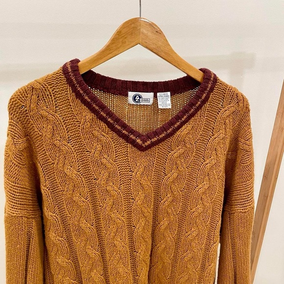 Vintage Cable Knit Varsity Stripe V-neck Longline Sweater in Mustard/Burgundy - Picture 3 of 6